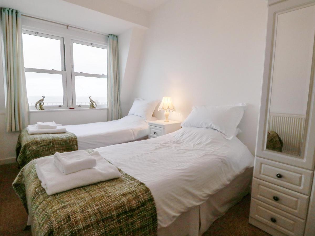 10 Oceanside Apartment Илфракомб Екстериор снимка